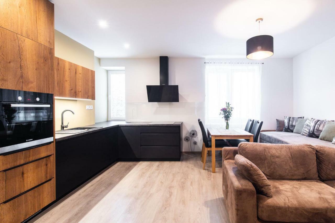 Newly Renovated, Full Equipped And Quiet Apartment Trnava Exteriör bild