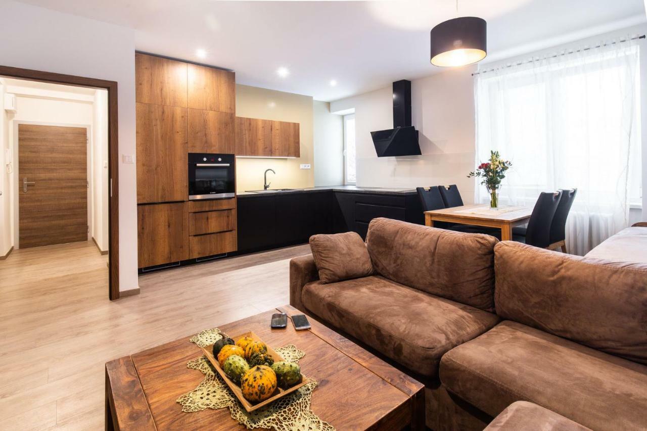 Newly Renovated, Full Equipped And Quiet Apartment Trnava Exteriör bild